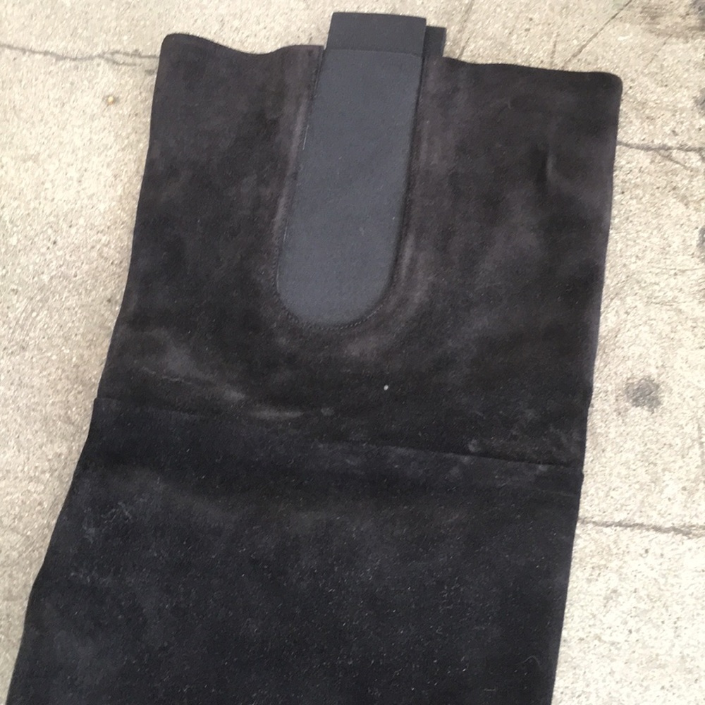 Givenchy - Picture 2 of 5